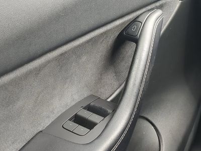 2022 Tesla Model Y - Photo 28
