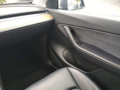 2022 Tesla Model Y - Photo 20