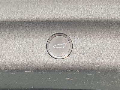 2022 Tesla Model Y - Photo 15