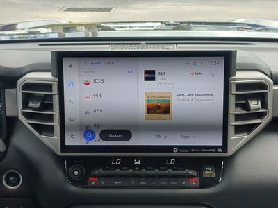 2022 Toyota Tundra - Photo 20