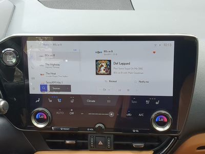 2025 Lexus NX - Photo 20