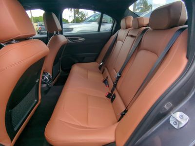 2024 Alfa Romeo Giulia - Photo 14