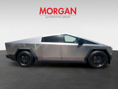 2024 Tesla Cybertruck - Photo 4