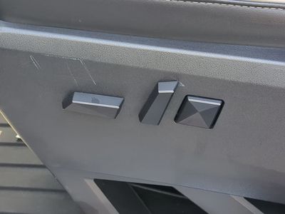 2024 Tesla Cybertruck - Photo 21