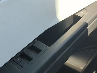 2024 Tesla Cybertruck - Photo 25