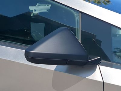2024 Tesla Cybertruck - Photo 11