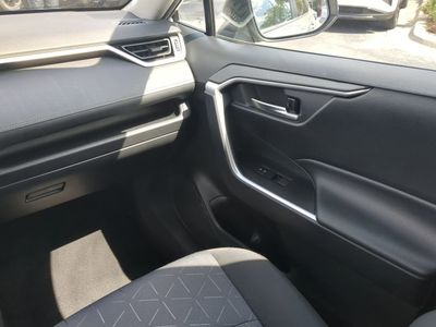 2021 Toyota RAV4 - Photo 20