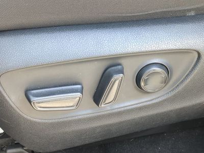 2021 Toyota RAV4 - Photo 23