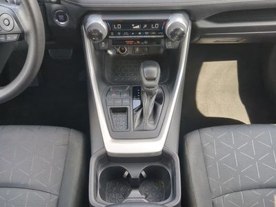 2021 Toyota RAV4 - Photo 22