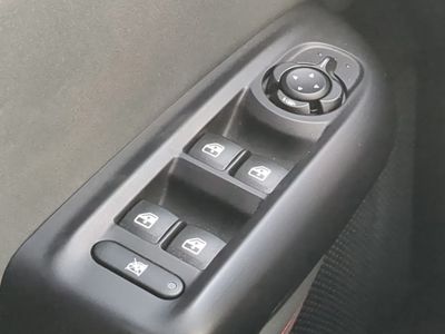 2024 Dodge Hornet - Photo 28