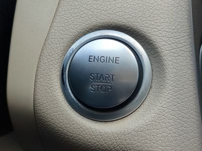2015 Mercedes-Benz C-Class - Photo 30