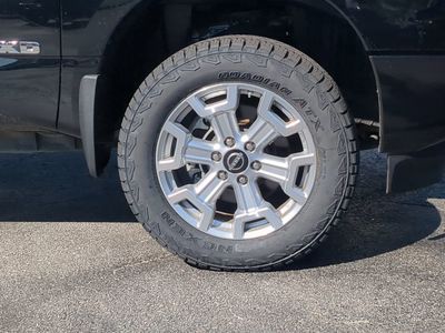 2024 Nissan Titan XD - Photo 11