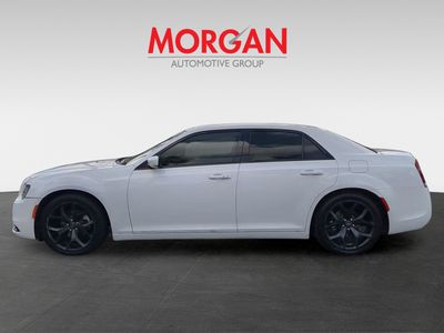 2021 Chrysler 300 — photo 8 view