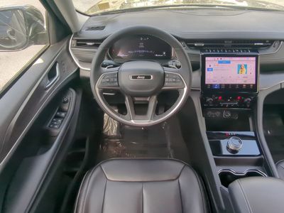 2023 Jeep Grand Cherokee - Photo 19