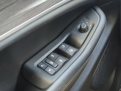 2023 Jeep Grand Cherokee - Photo 31