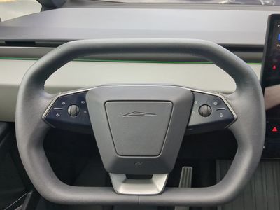 2024 Tesla Cybertruck - Photo 27