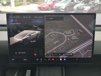 2024 Tesla Cybertruck - Photo 23
