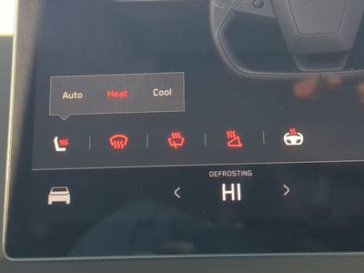 2024 Tesla Cybertruck - Photo 25
