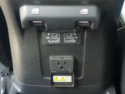 2024 Jeep Wrangler - Photo 15