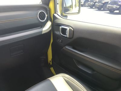 2024 Jeep Wrangler - Photo 18