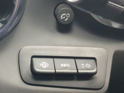 2020 Chevrolet Camaro - Photo 26