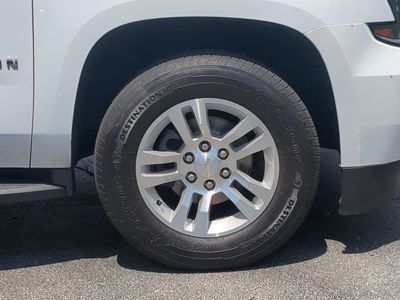 2017 Chevrolet Suburban - Photo 11