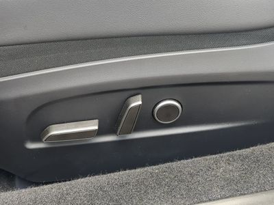 2024 Tesla Model 3 - Photo 21
