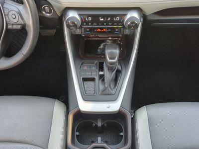 2024 Toyota RAV4 - Photo 22