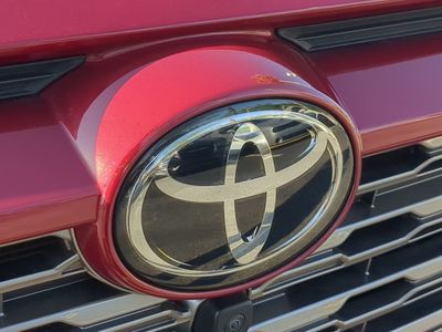 2024 Toyota RAV4 - Photo 13