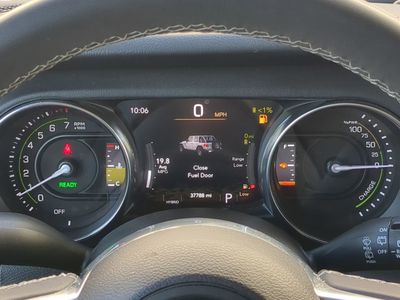 2023 Jeep Wrangler - Photo 31