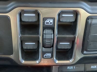 2023 Jeep Wrangler - Photo 27