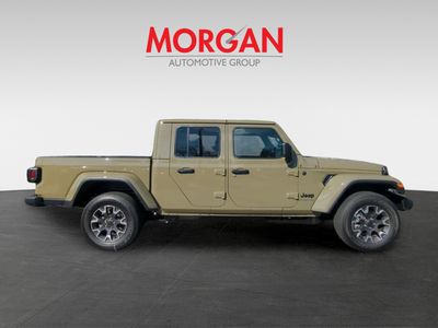 2026 Jeep Gladiator - Photo 4