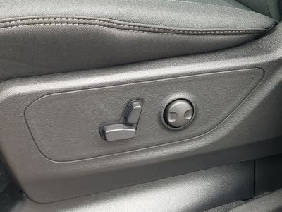 2026 Ram 1500 — photo 21 view