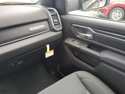 2026 Ram 1500 — photo 18 view