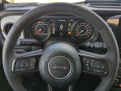 2026 Jeep Wrangler - Photo 29