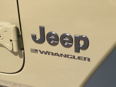 2026 Jeep Wrangler - Photo 13