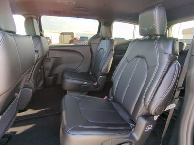 2026 Chrysler Voyager - Photo 17