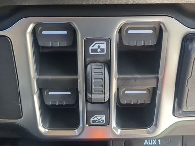 2026 Jeep Wrangler — photo 26 view