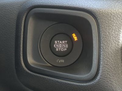 2026 Jeep Wrangler — photo 32 view