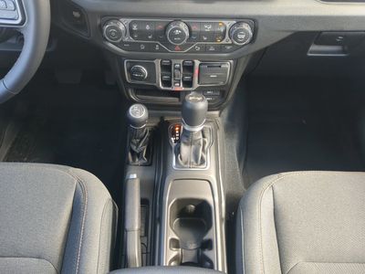 2026 Jeep Wrangler — photo 20 view