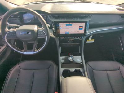 2026 Jeep Grand Cherokee — photo 17 view