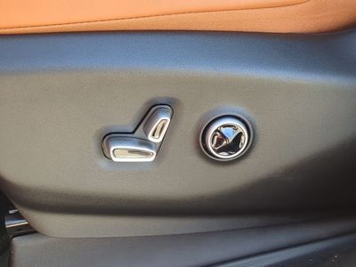 2026 Chrysler Pacifica — photo 26 view