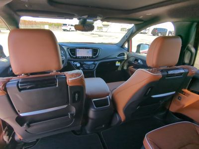 2026 Chrysler Pacifica — photo 18 view