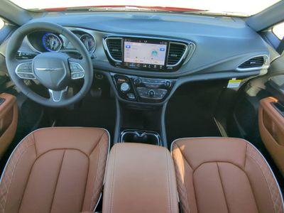 2026 Chrysler Pacifica — photo 21 view