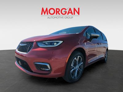2026 Chrysler Pacifica — photo 9 view
