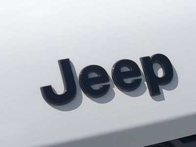 2026 Jeep Grand Cherokee - Photo 13