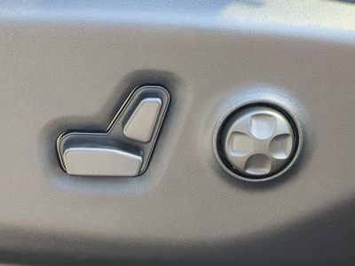 2026 Chrysler Pacifica — photo 24 view
