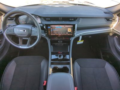 2026 Jeep Grand Cherokee — photo 18 view