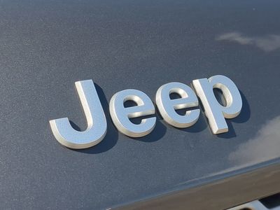 2026 Jeep Grand Cherokee — photo 13 view