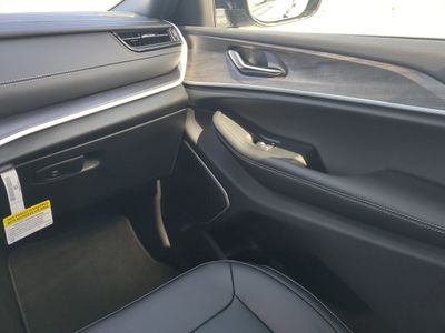 2026 Jeep Grand Cherokee — photo 20 view